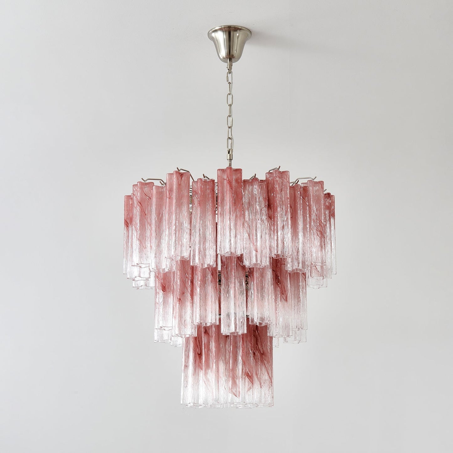 Starlight Rose Chandelier Dia 66cm x H 68cm / ∅ 26.1″ x H 26.8″ / Pink & Chrome Chandelier