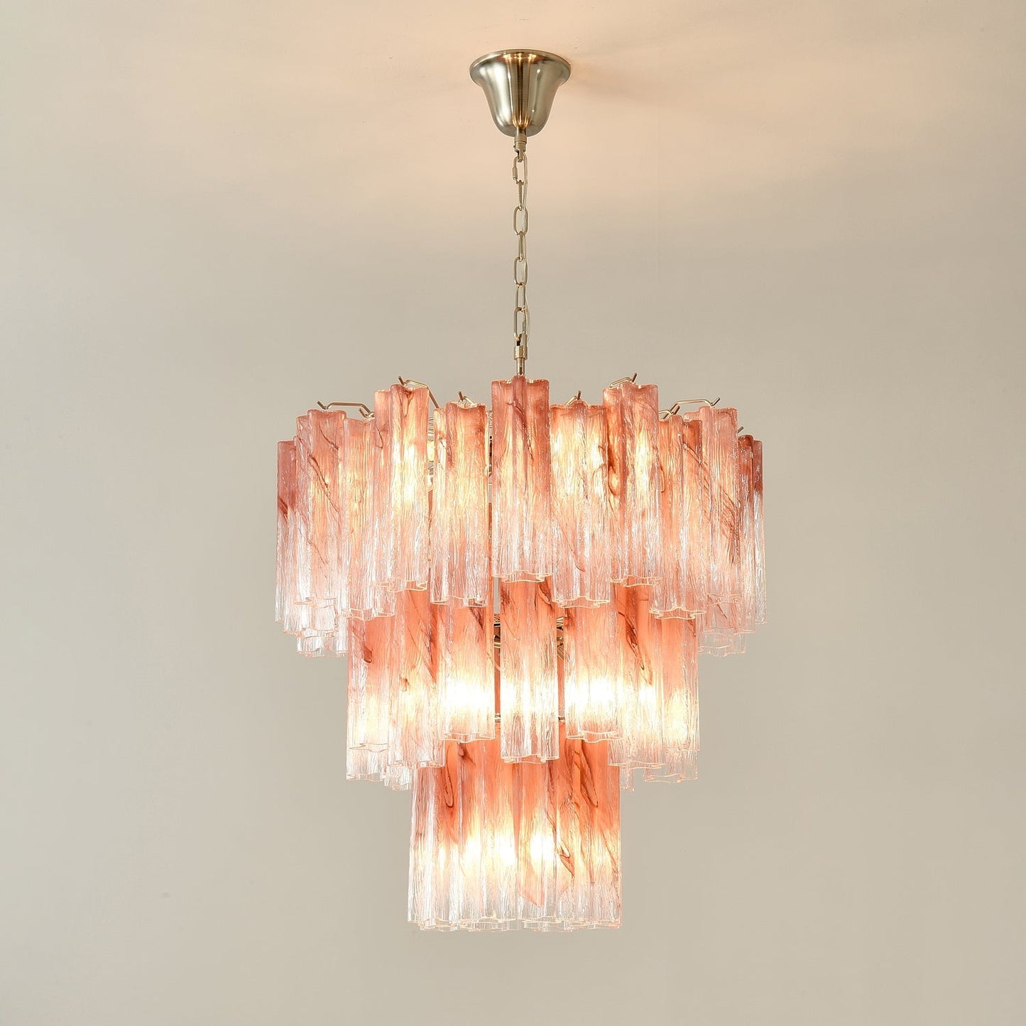 Starlight Rose Chandelier Dia 66cm x H 68cm / ∅ 26.1″ x H 26.8″ / Pink & Chrome Chandelier