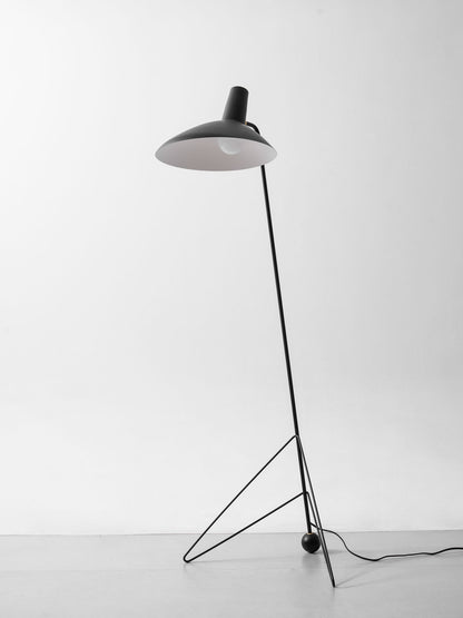 Svelte Noir Floor Lamp