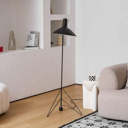 Svelte Noir Floor Lamp
