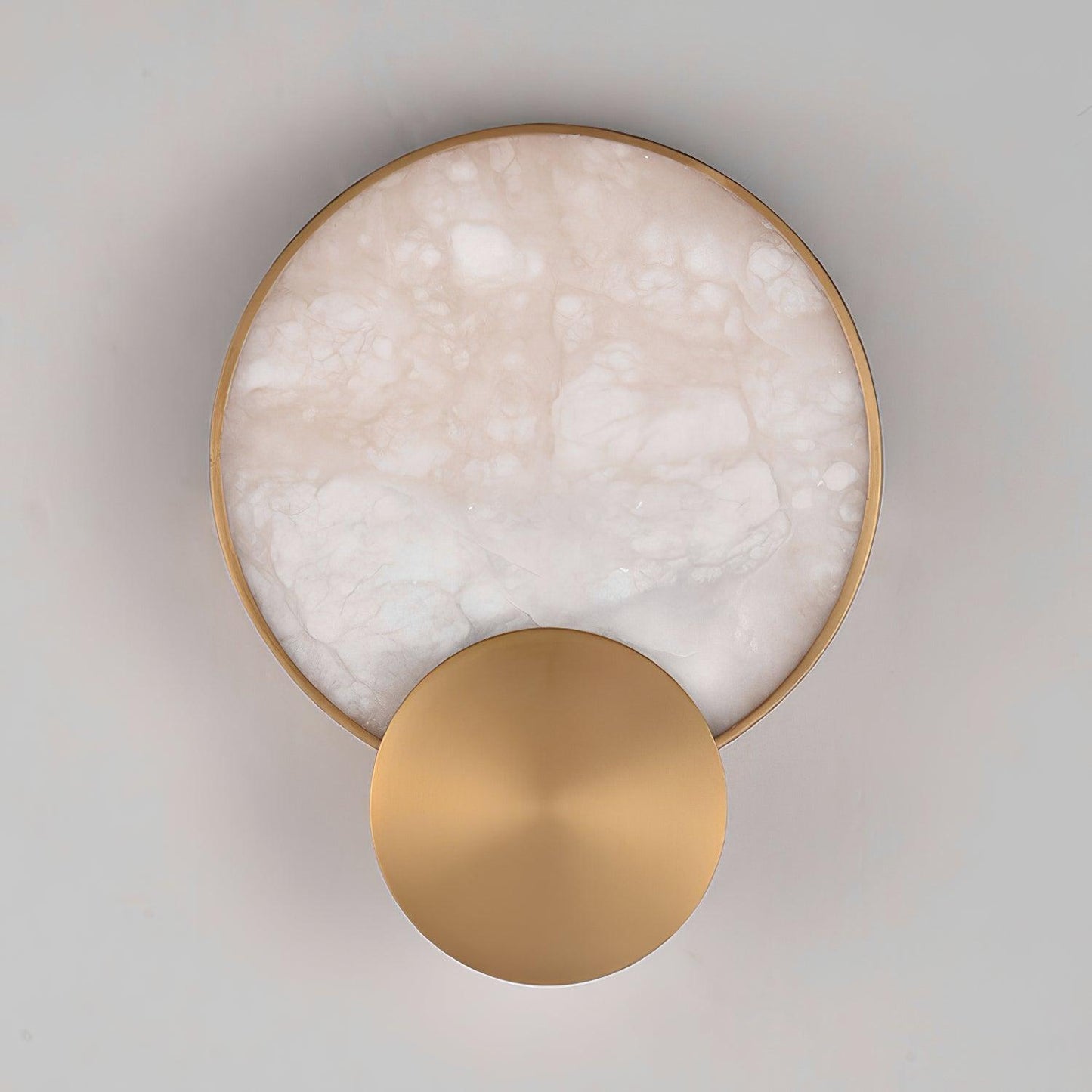 Terra Svet Wall Lamp ∅ 8.6″ x H 11.4″ / Dia 22cm x H 29cm / Gold & White Alabaster / Warm White Wall lamp