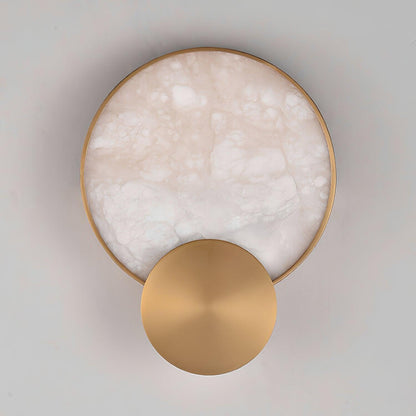 Terra Svet Wall Lamp ∅ 8.6″ x H 11.4″ / Dia 22cm x H 29cm / Gold & White Alabaster / Warm White Wall lamp