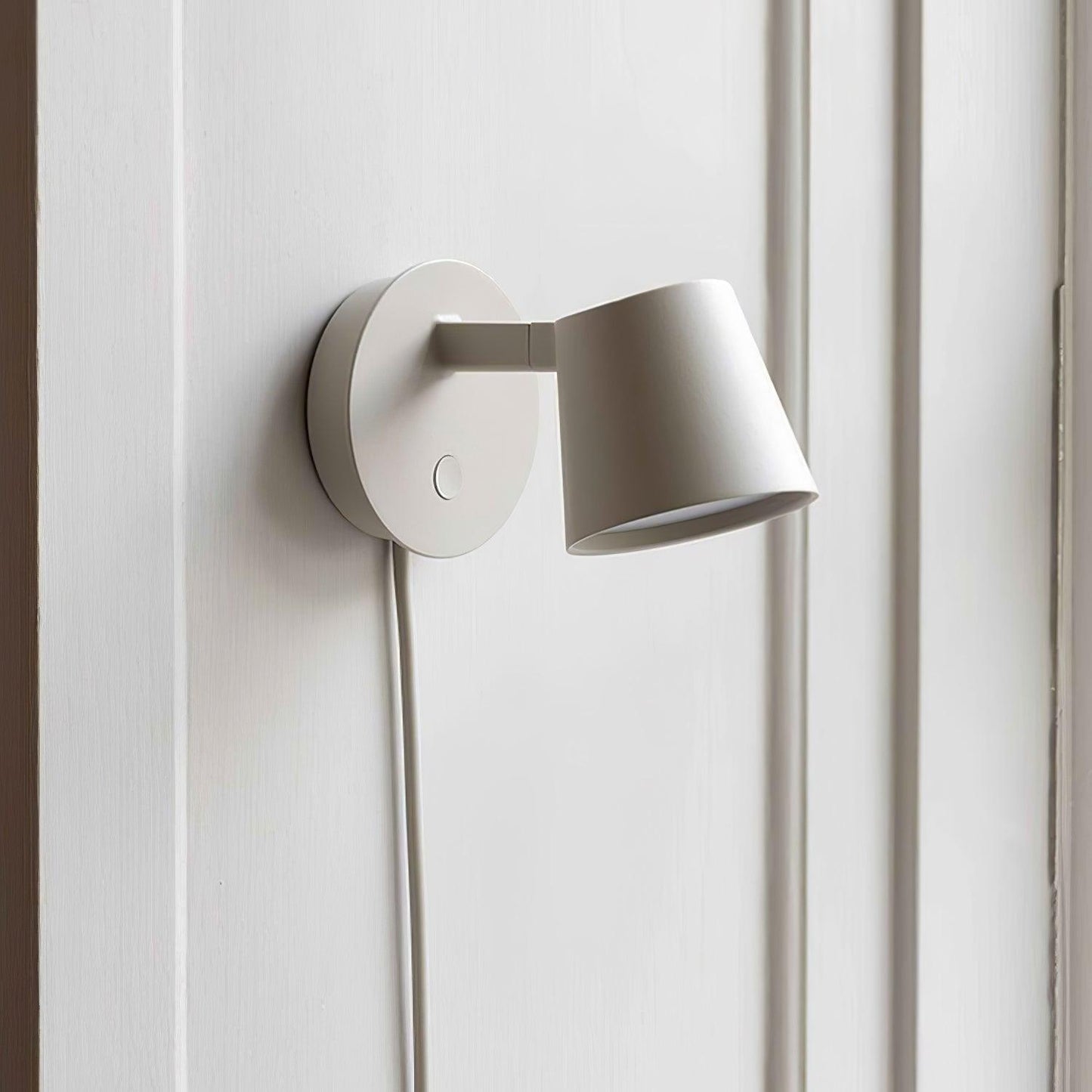 Tip Plug-In Wall Lamp Wall lamp