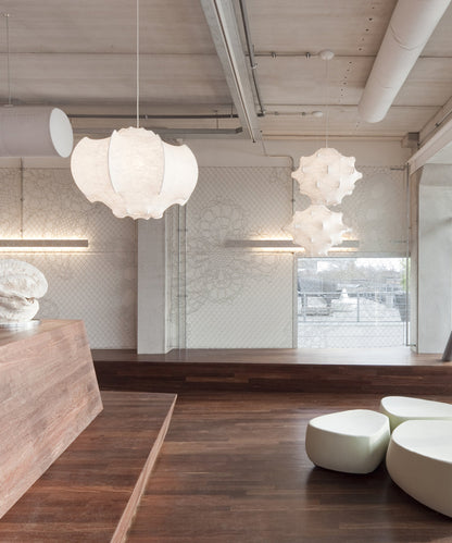 Veil Cocoon Pendant Lamp ∅ 26.8″ x H 19.3″ / Dia 68cm x H 49cm / White Pendant light
