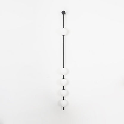 Vertical Balls Wall Lamp 5 Lamps: ∅ 4.7″ x H 62.2″ / Dia 12cm x H 158cm / Black & Plastic Ball / Warm White Wall lamp