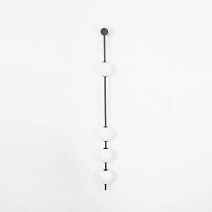 Vertical Balls Wall Lamp 4 Lamps: ∅ 4.7″ x H 51.2″ / Dia 12cm x H 130cm / Black & Plastic Ball / Warm White Wall lamp