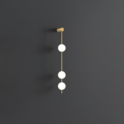Vertical Balls Wall Lamp 3 Lamps: ∅ 4.7″ x H 40.6″ / Dia 12cm x H 103cm / Brass & Plastic ball / Warm White Wall lamp