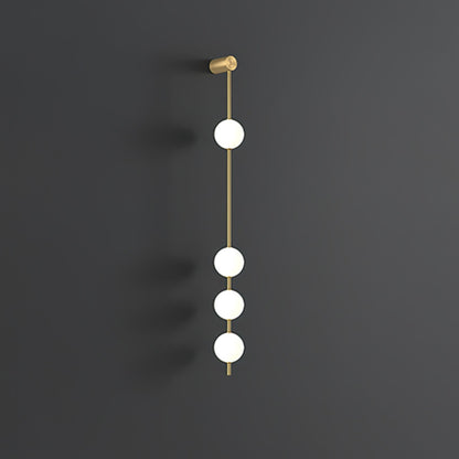 Vertical Balls Wall Lamp 4 Lamps: ∅ 4.7″ x H 51.2″ / Dia 12cm x H 130cm / Brass & Plastic ball / Warm White Wall lamp