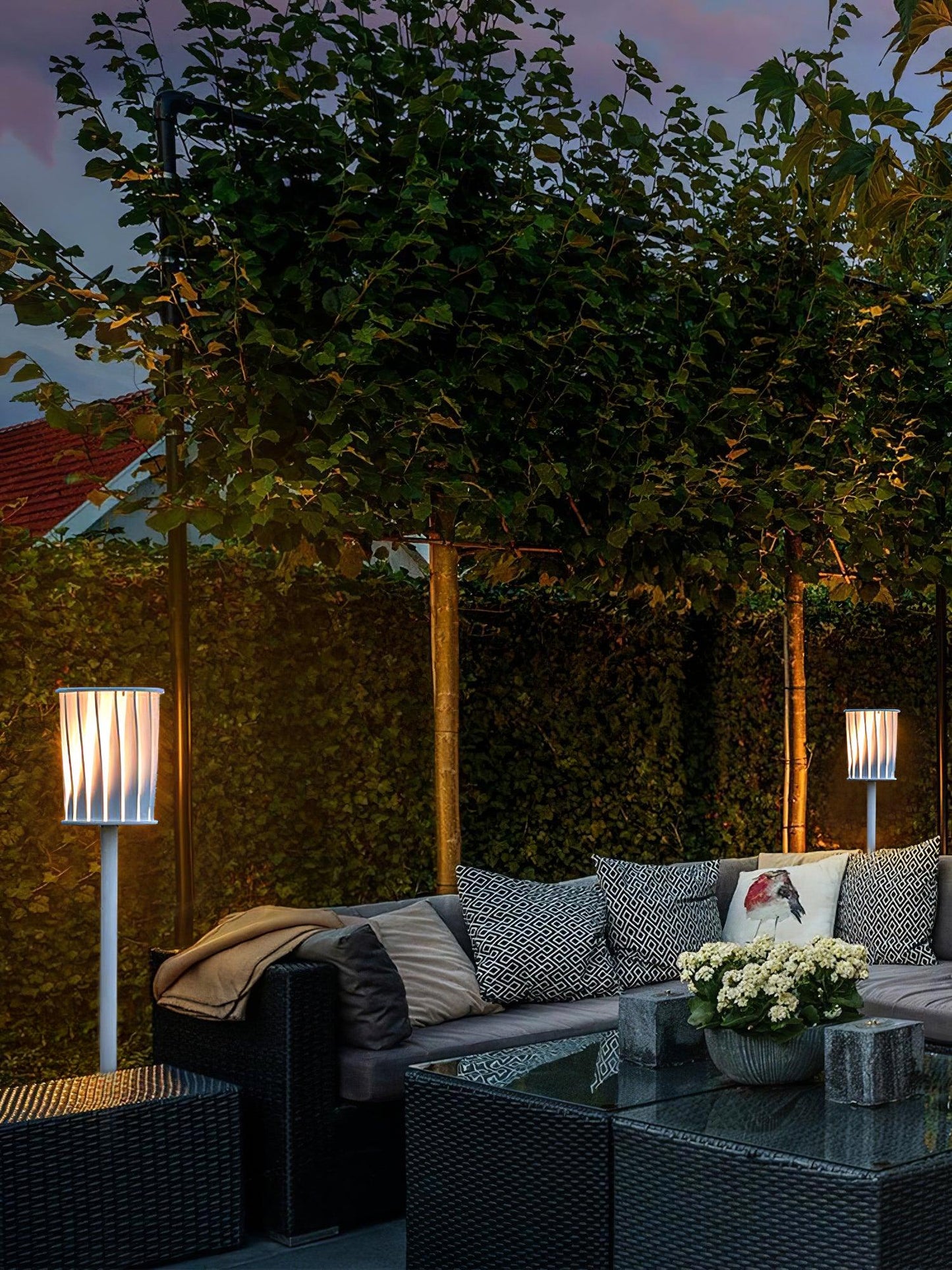 White Column Outdoor Light ∅ 7.9″ x H 59″ / Dia 20cm x H 150cm / White Floor lamp
