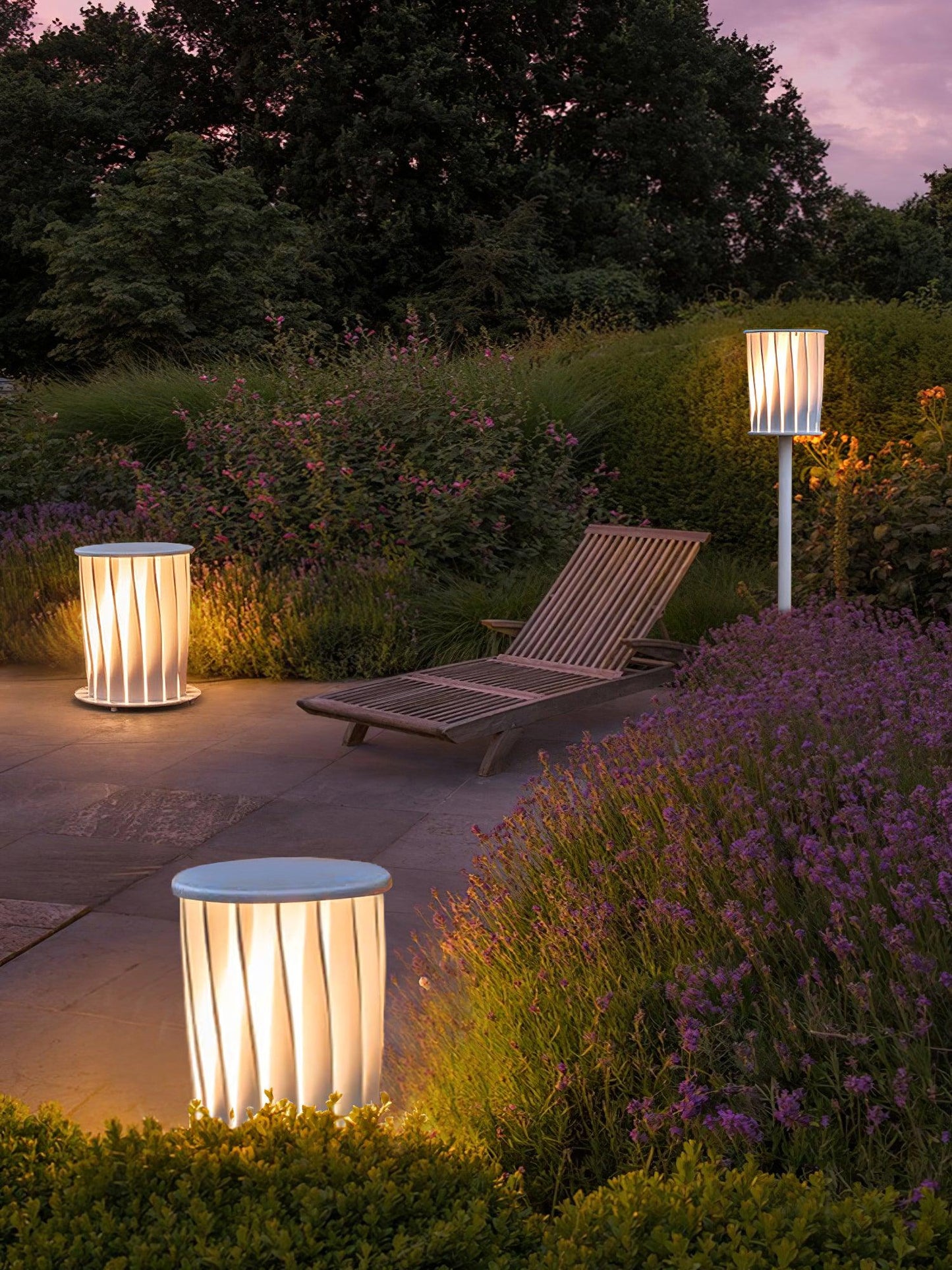 White Column Outdoor Light ∅ 7.9″ x H 59″ / Dia 20cm x H 150cm / White Floor lamp