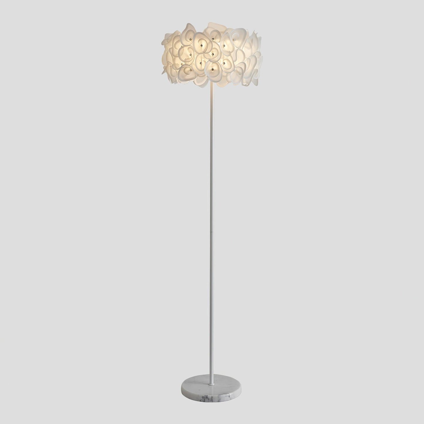 White Hydrangea Floor Lamp ∅ 17.7″ x H 72.4″ / Dia 45cm x H 184cm / White / US Plug Floor lamp