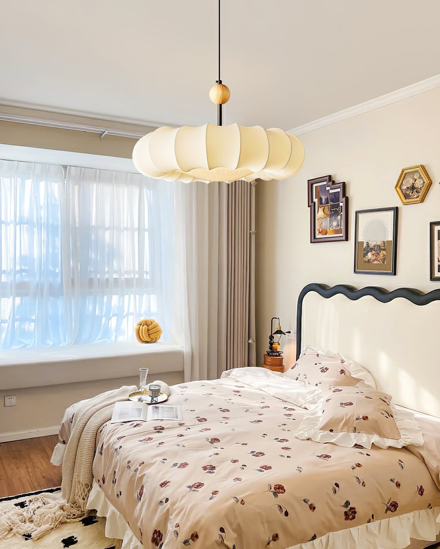 Winnie Veil Pendant Light ∅ 19.7″ x H 11″ / Dia 50cm x H 28cm / Beige Pendant light