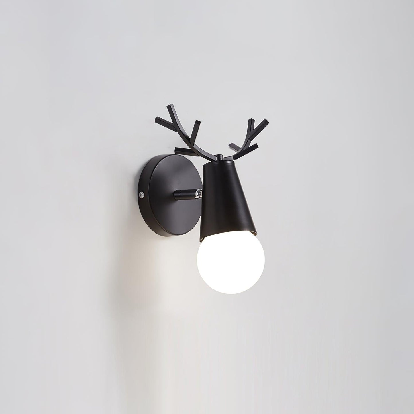 Yeknu Antler Wall Lamp ∅ 6.2″ x H 8.6″ / Dia 16cm x H 22cm / Black Wall lamp