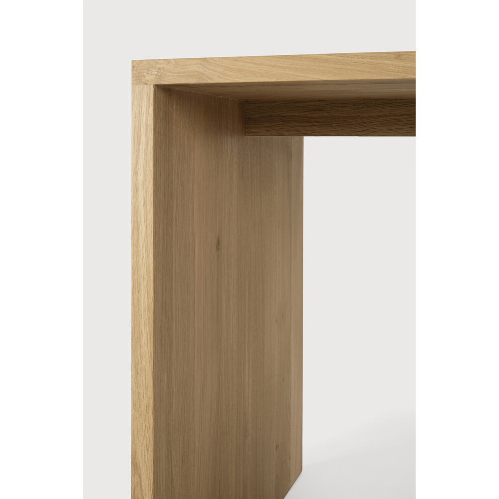 U Desk