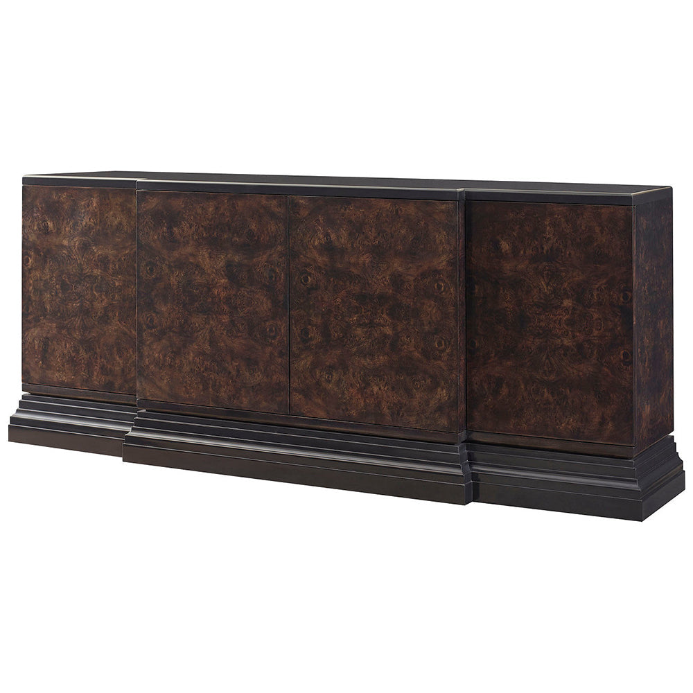Maximus Credenza