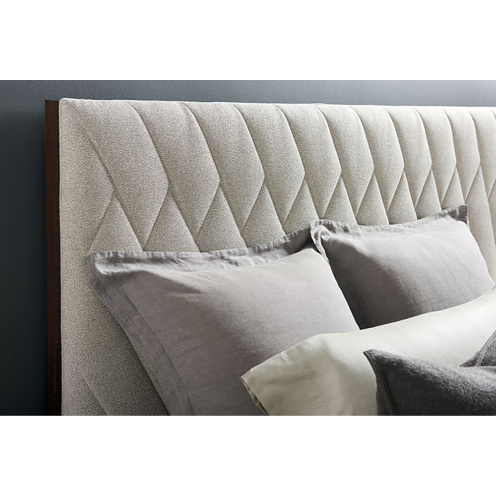 Moderne Bed