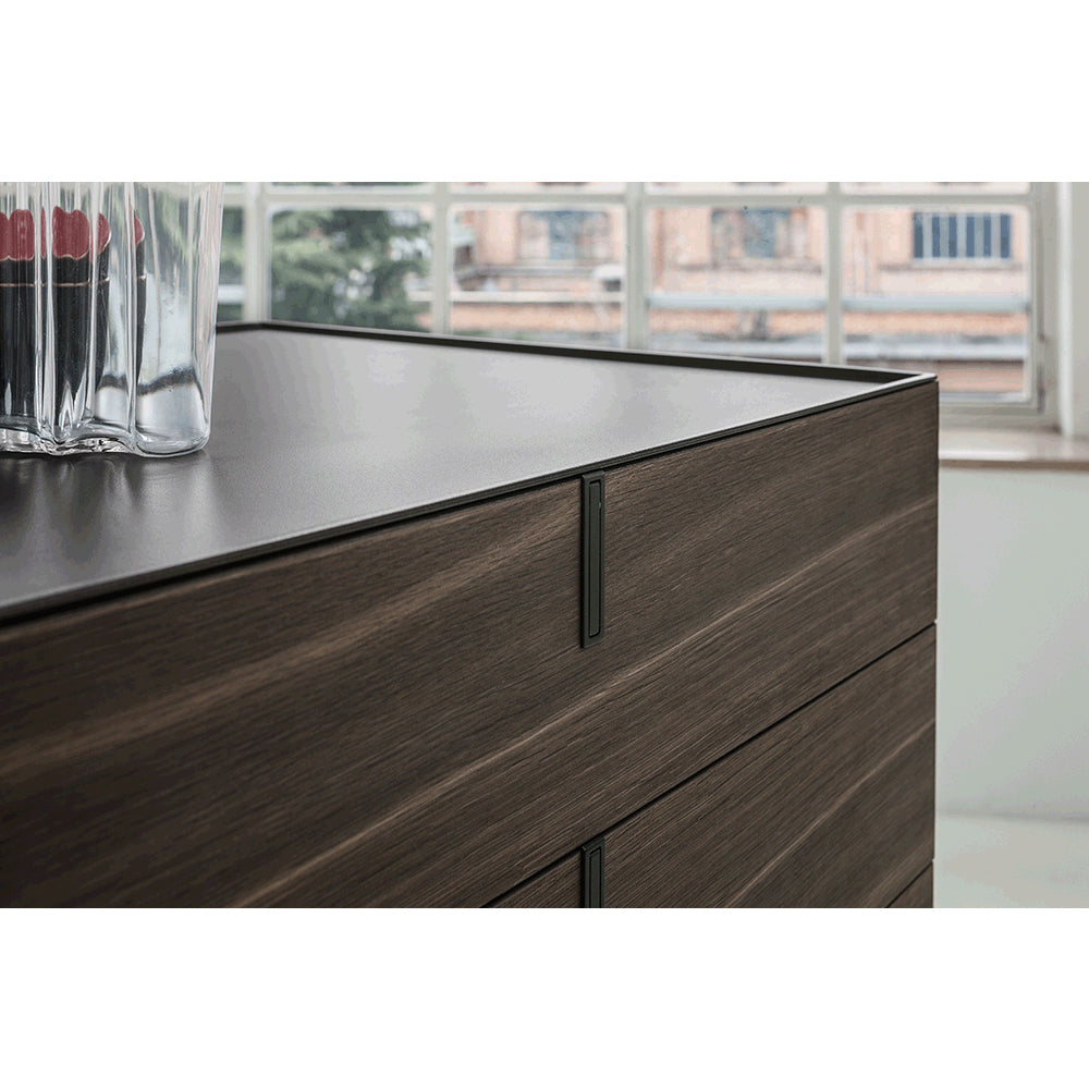 Meridien Chest