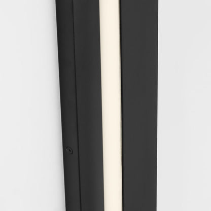 Visual Comfort Aspen 60" Outdoor Wall Sconce